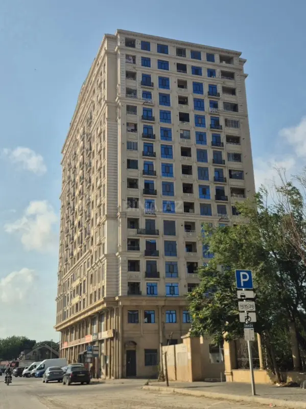 Satılır 3 otaqlı mənzil 94.5 m²