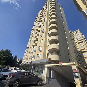 Satılır 3 otaqlı mənzil 125 m² — Bakı, İnşaatçılar 3 otaq 125.00 m²