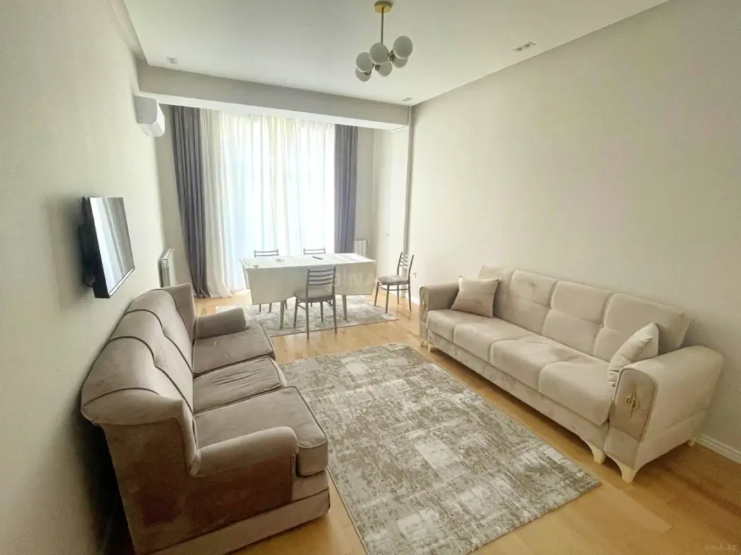 Kirayə verilir 2 otaqlı mənzil 80 m²