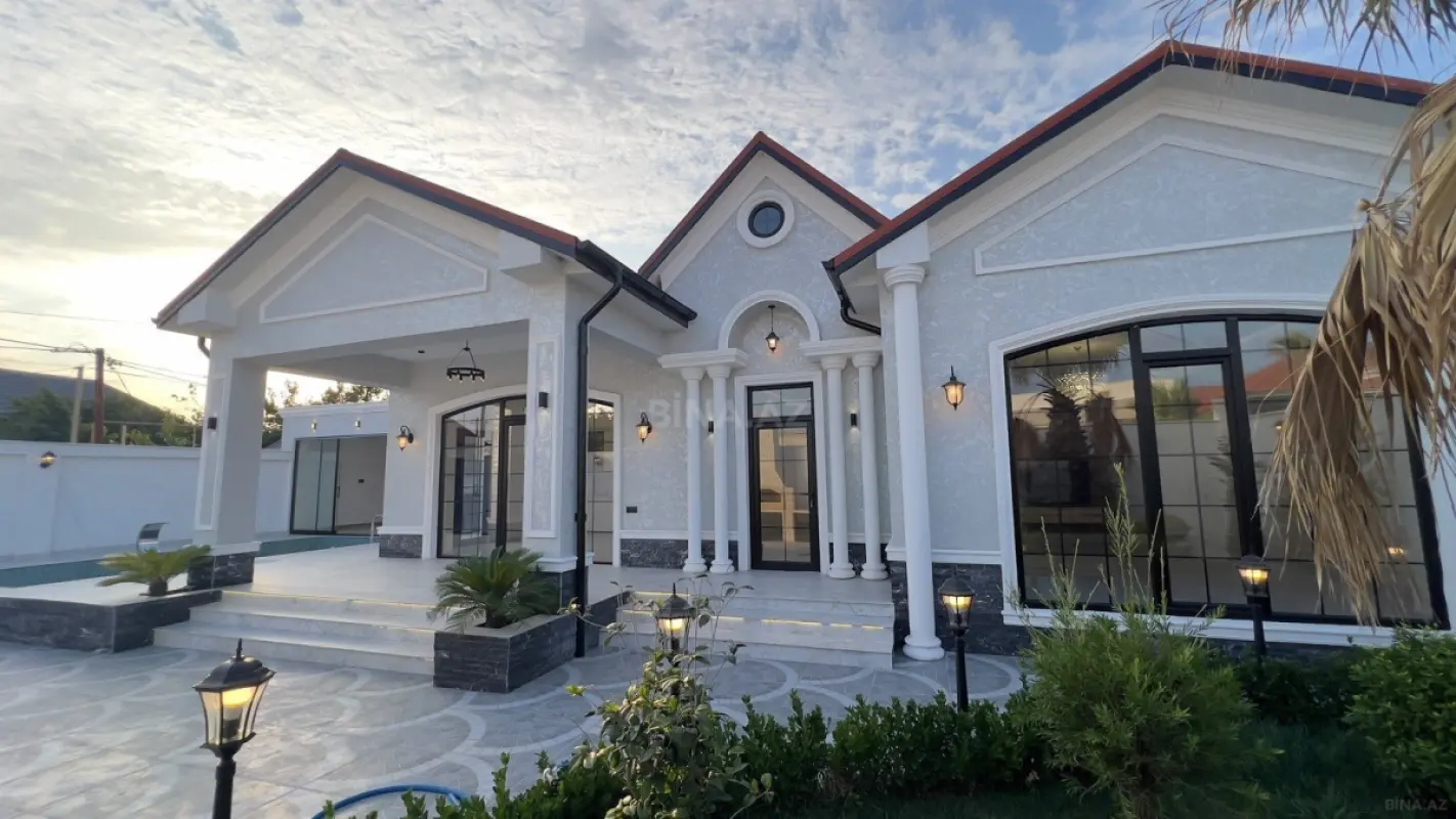 Satılır 4 otaqlı həyət evi 200 m²