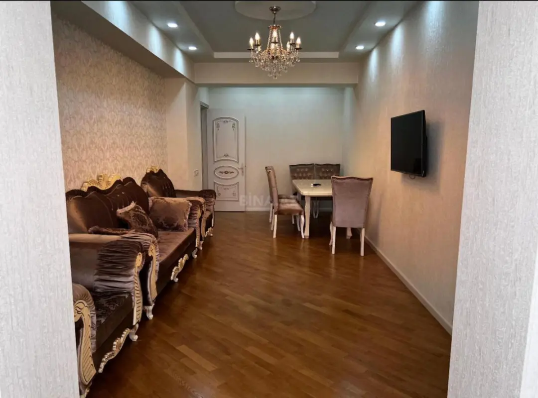 Satılır 2 otaqlı mənzil 95 m²