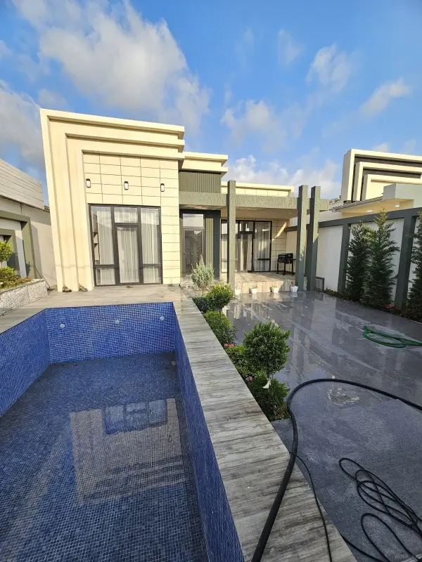 Satılır 4 otaqlı həyət evi 140 m²