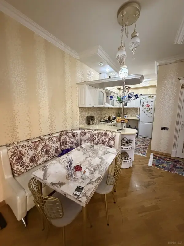 Satılır 3 otaqlı mənzil 86 m²