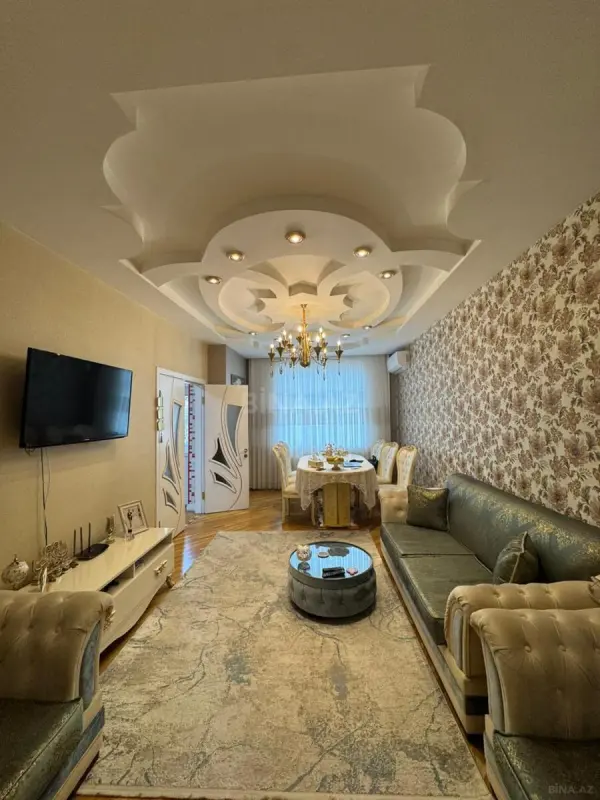 Satılır 4 otaqlı mənzil 125 m²