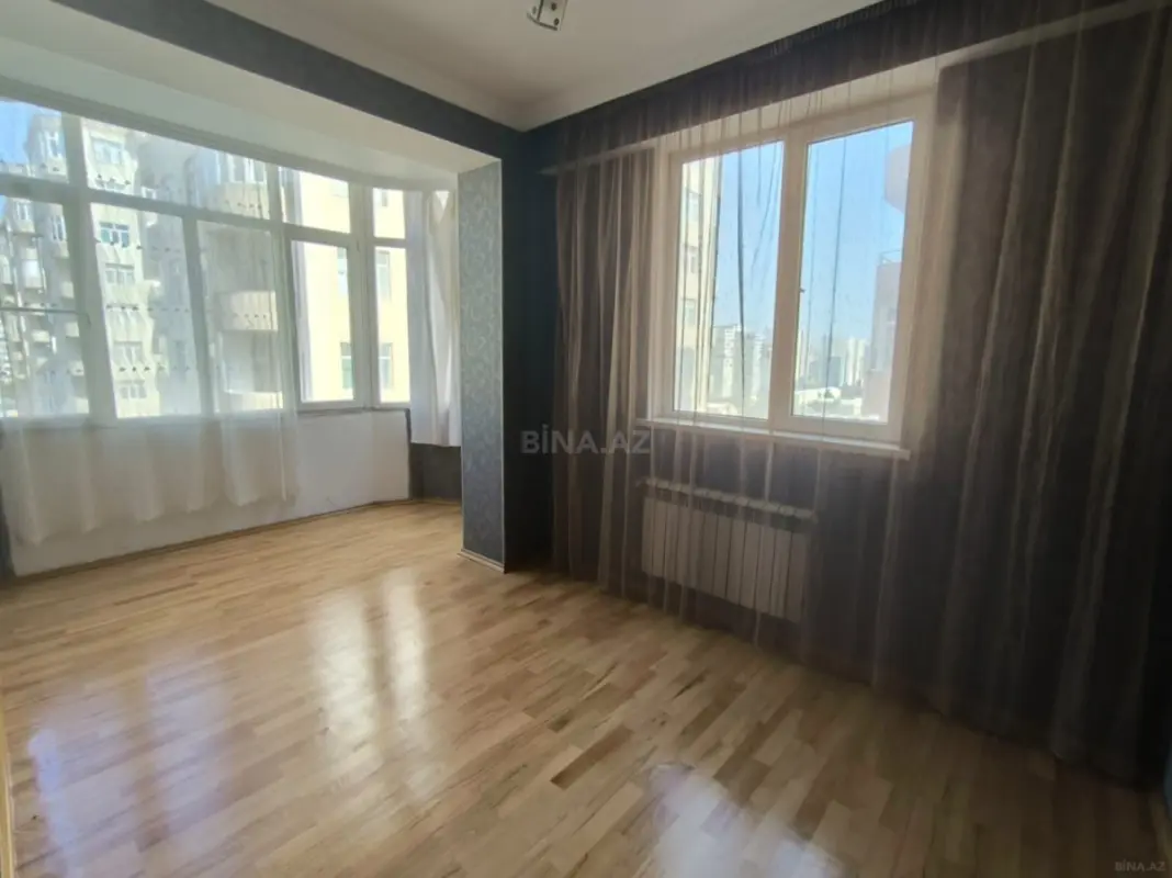 Satılır 3 otaqlı mənzil 87 m²