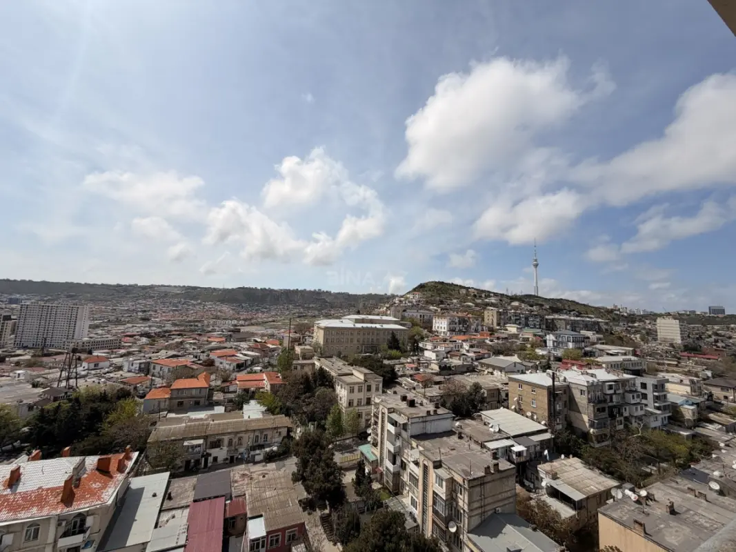 Satılır 2 otaqlı mənzil 98 m²