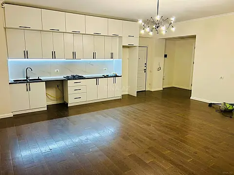 Kirayə verilir 2 otaqlı mənzil 78 m² — Bakı, İnşaatçılar 2 otaq 78.00 m²