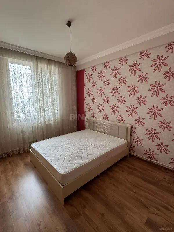 Satılır 3 otaqlı mənzil 93 m²