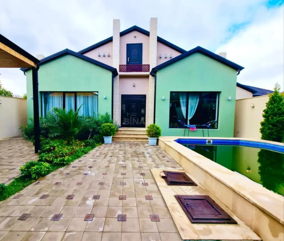 Satılır 4 otaqlı həyət evi 200 m²