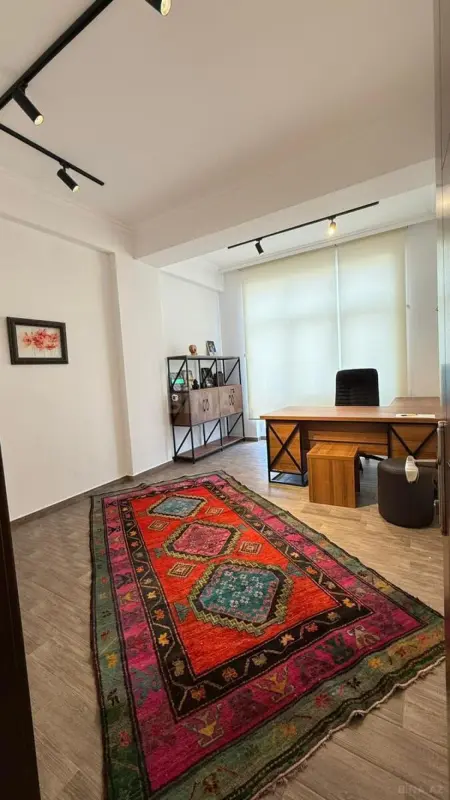 Kirayə verilir 3 otaqlı ofis 150 m²