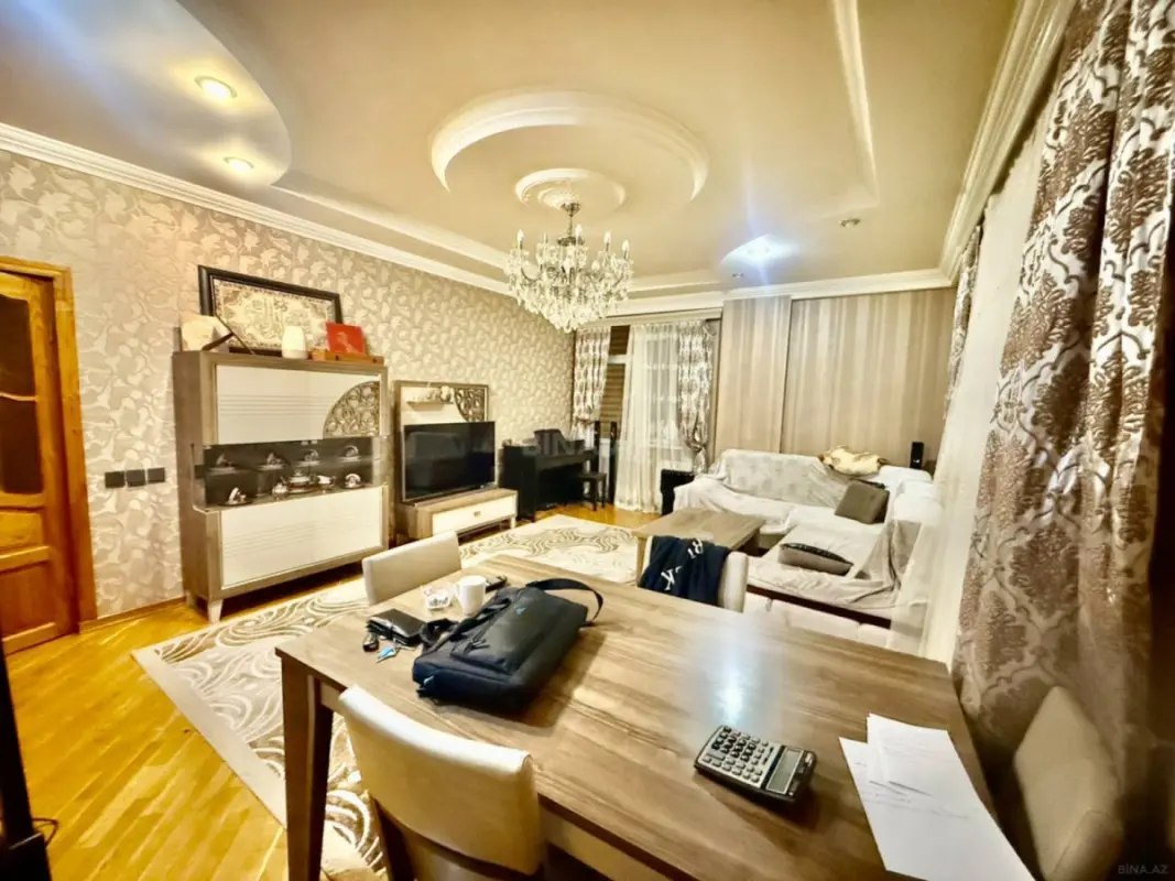 Satılır 3 otaqlı mənzil 120 m²