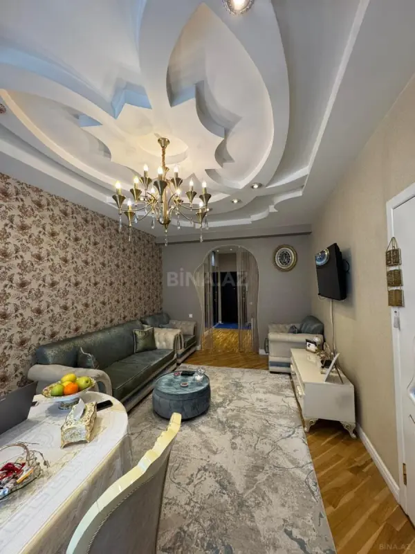 Satılır 4 otaqlı mənzil 125 m²
