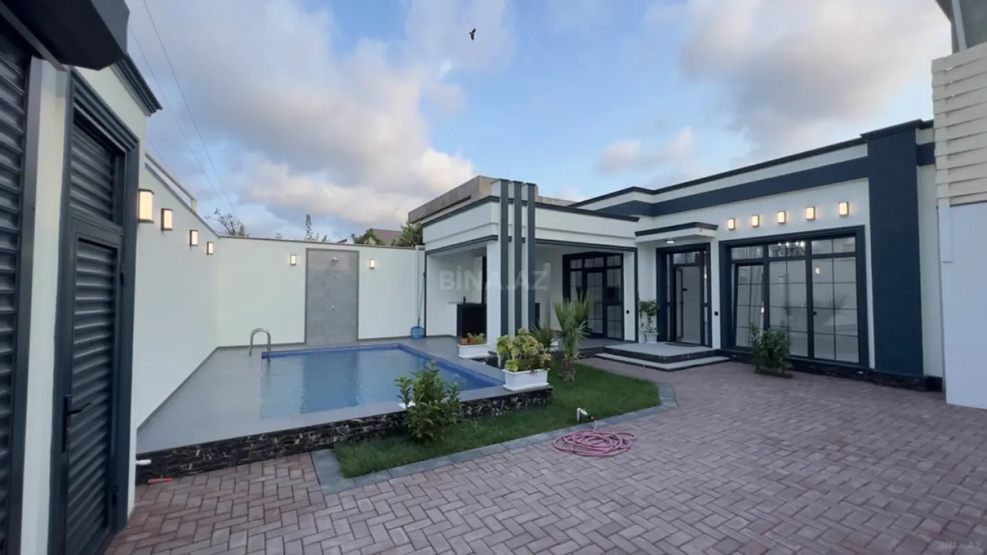 Satılır 4 otaqlı həyət evi 130 m²