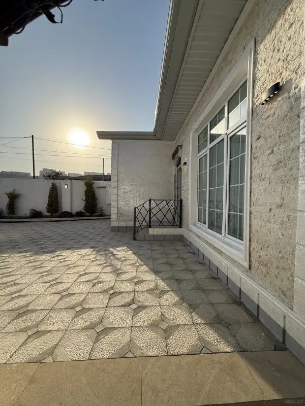 Satılır 4 otaqlı həyət evi 182 m²