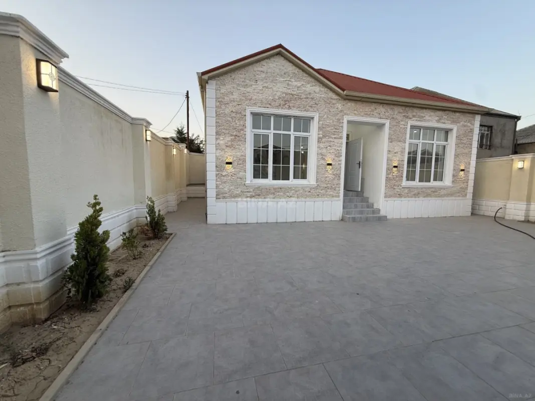 Satılır 4 otaqlı həyət evi 105 m²