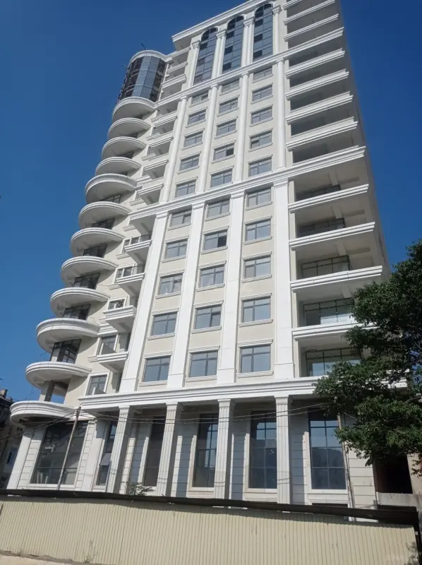 Satılır 2 otaqlı mənzil 72 m²