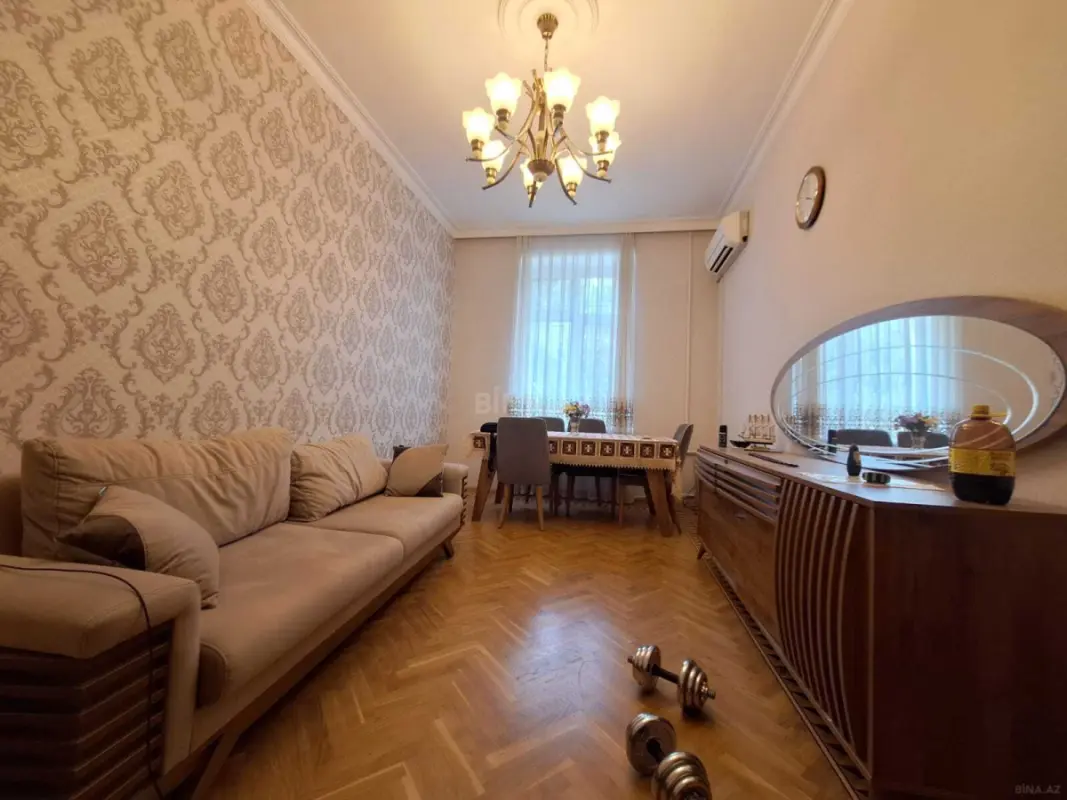 Satılır 2 otaqlı mənzil 65 m²