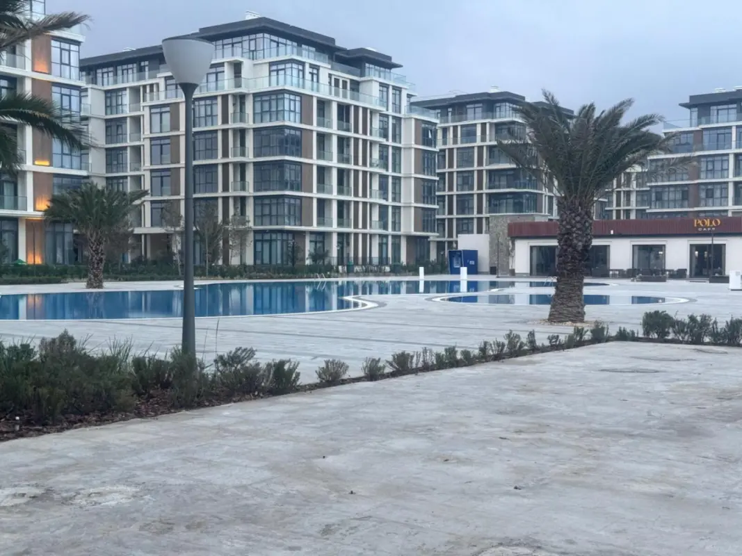 Satılır 3 otaqlı mənzil 128 m²