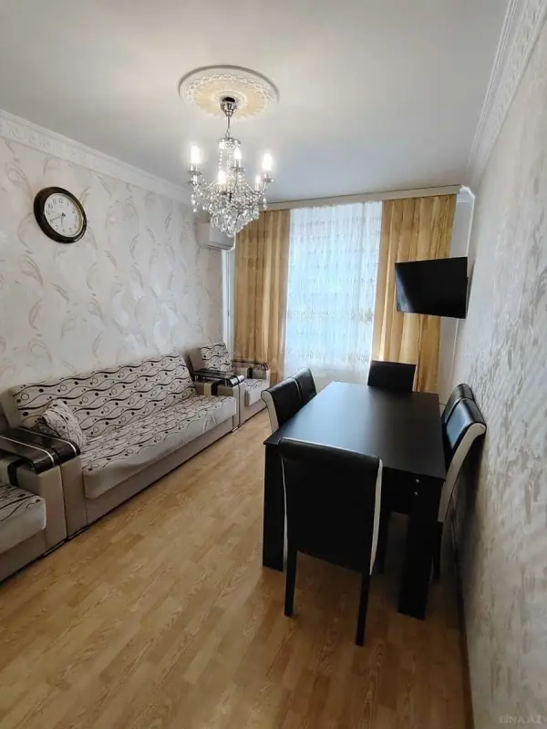Satılır 2 otaqlı mənzil 68 m²