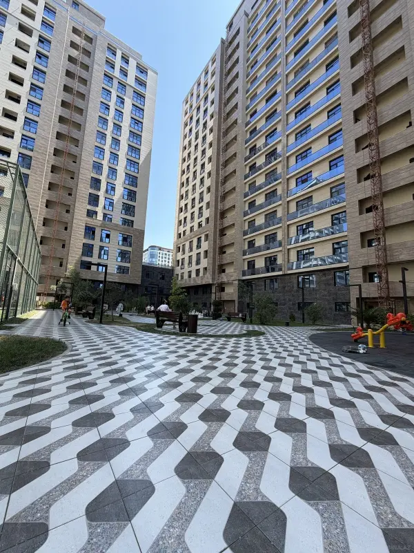 Satılır 3 otaqlı mənzil 97 m²