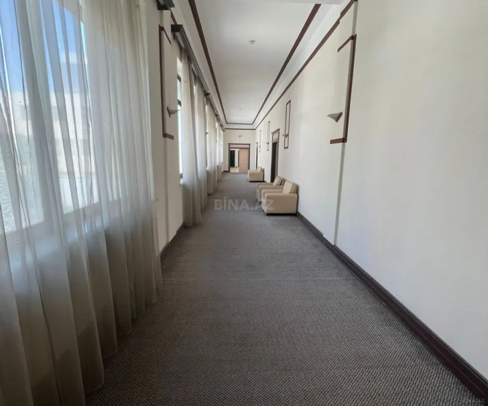 Satılır obyekt 500 m²