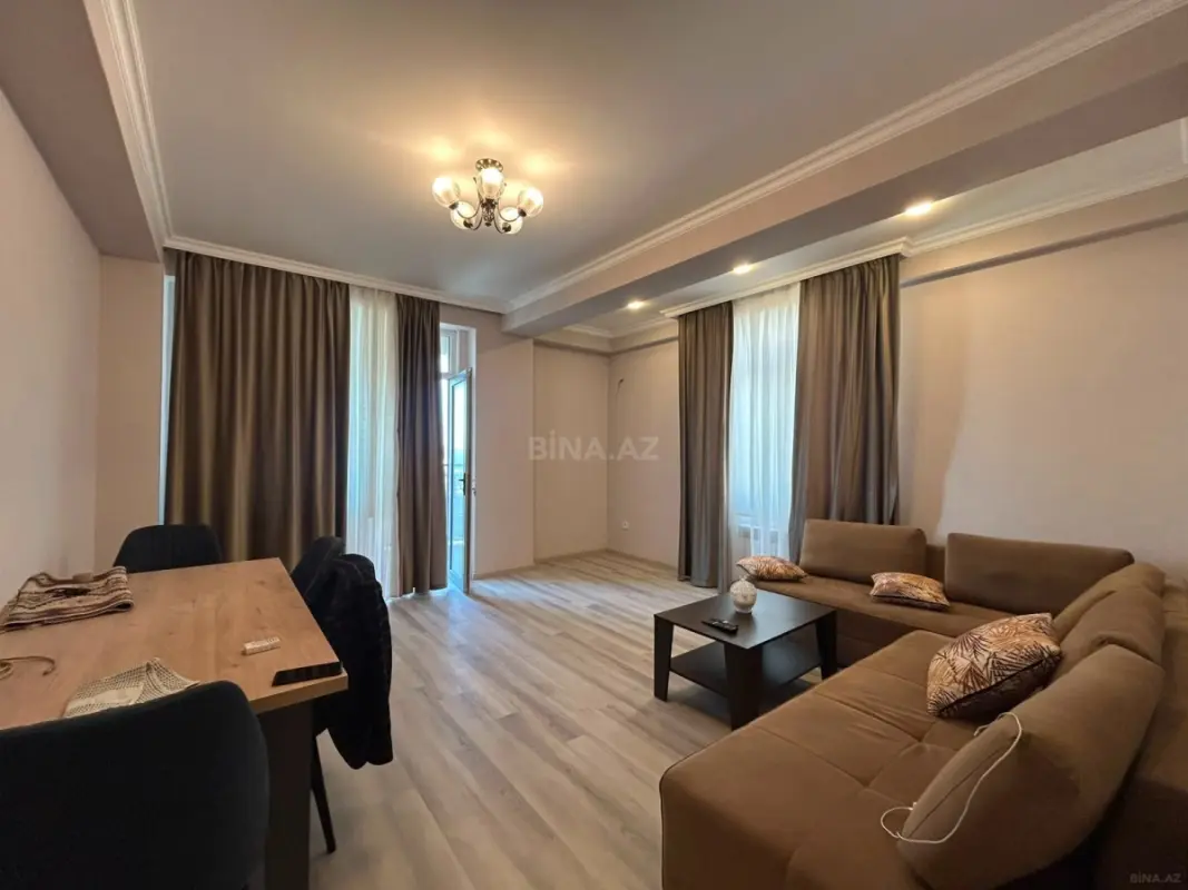 Satılır 3 otaqlı mənzil 110 m²