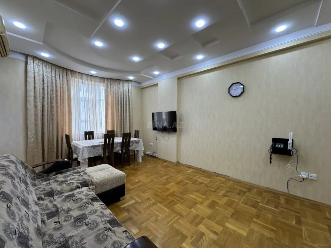 Satılır 2 otaqlı mənzil 86 m²