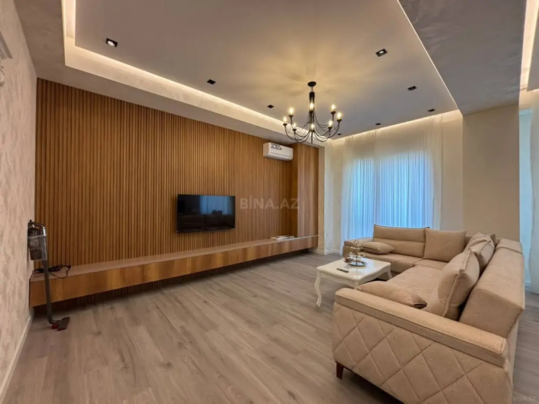 Kirayə verilir 4 otaqlı mənzil 170 m²
