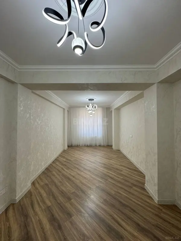 Satılır 2 otaqlı mənzil 73 m²