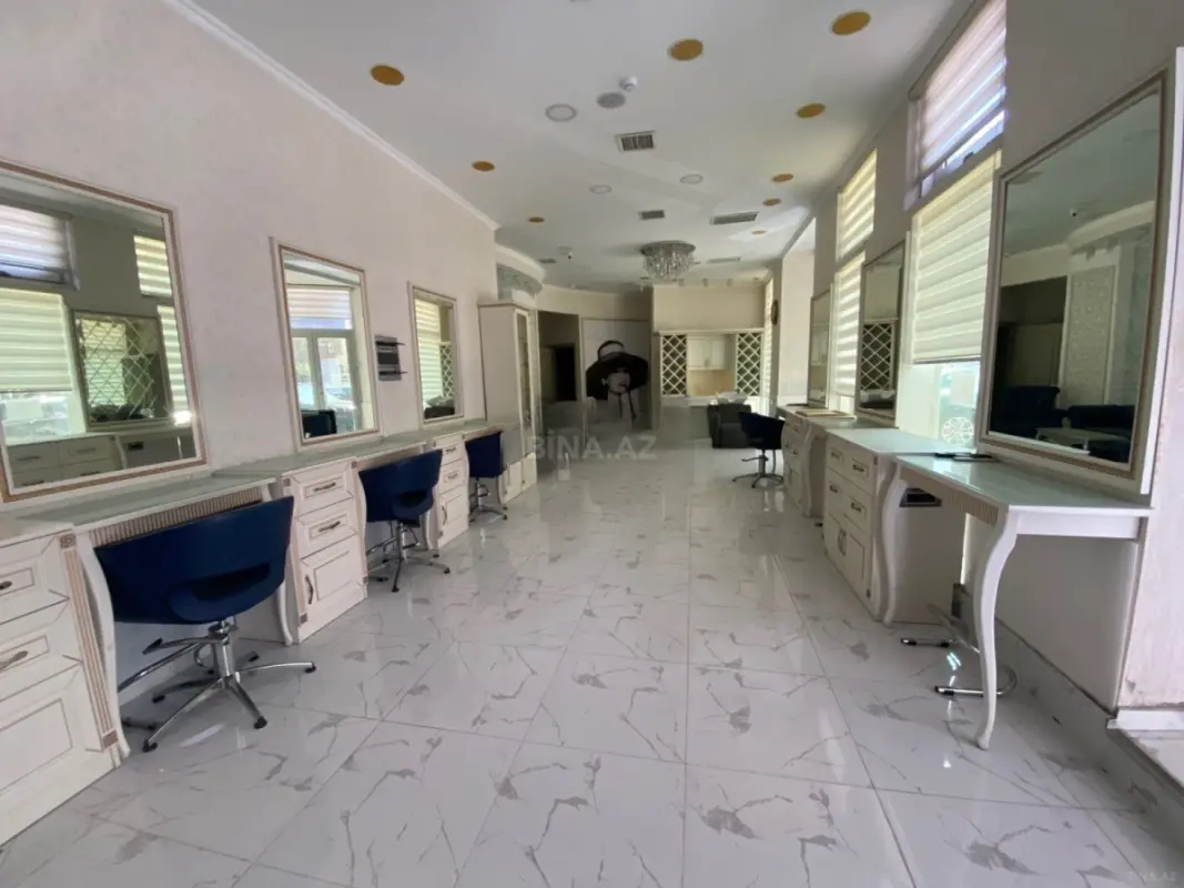 Kirayə verilir obyekt 225 m²