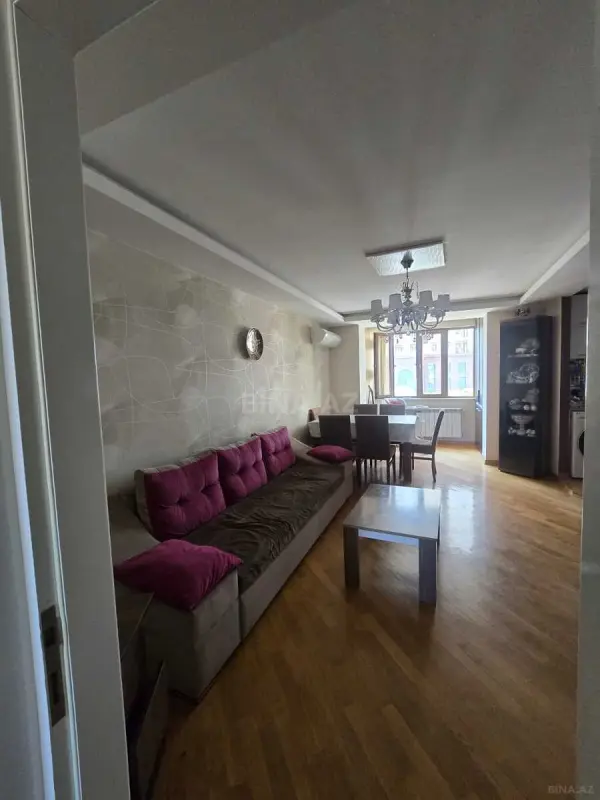 Satılır 3 otaqlı mənzil 65 m²