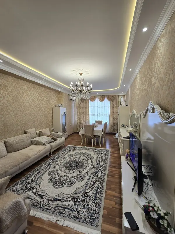 Satılır 3 otaqlı mənzil 105 m²
