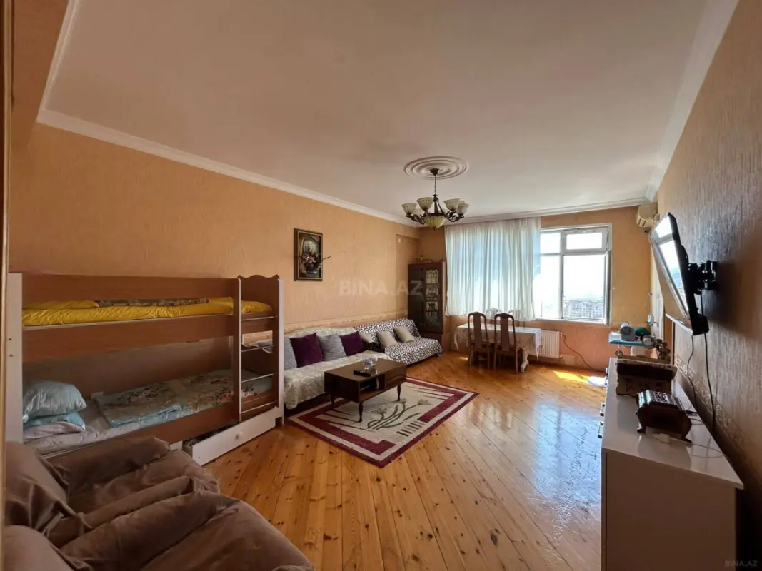 Satılır 2 otaqlı mənzil 65 m²