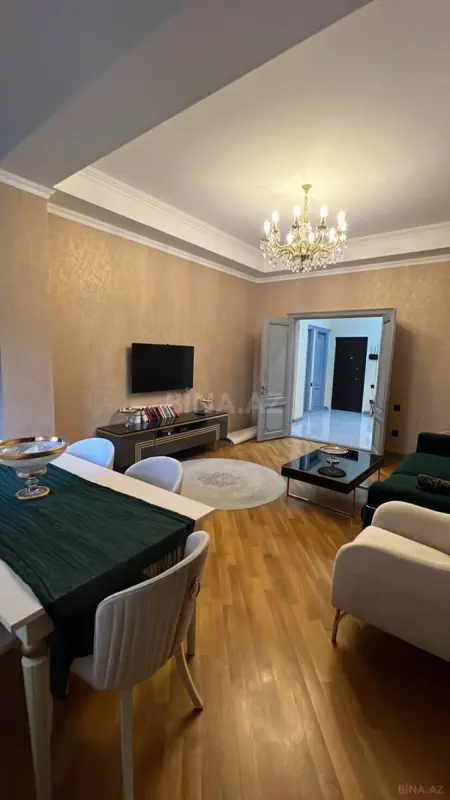 Satılır 3 otaqlı mənzil 107 m²