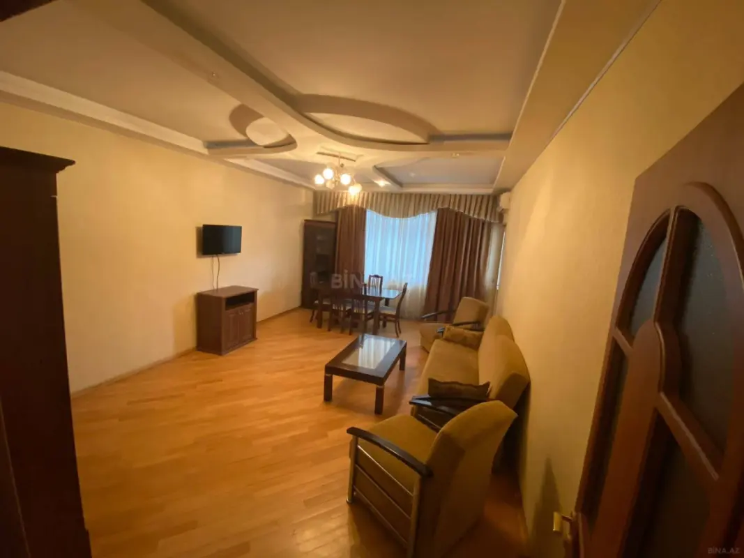 Satılır 2 otaqlı mənzil 70 m²
