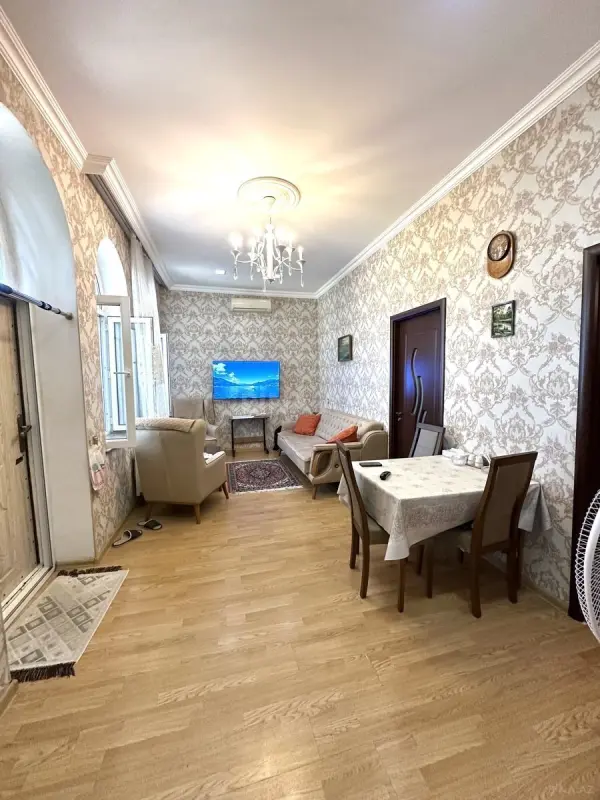Satılır 4 otaqlı həyət evi 80 m²