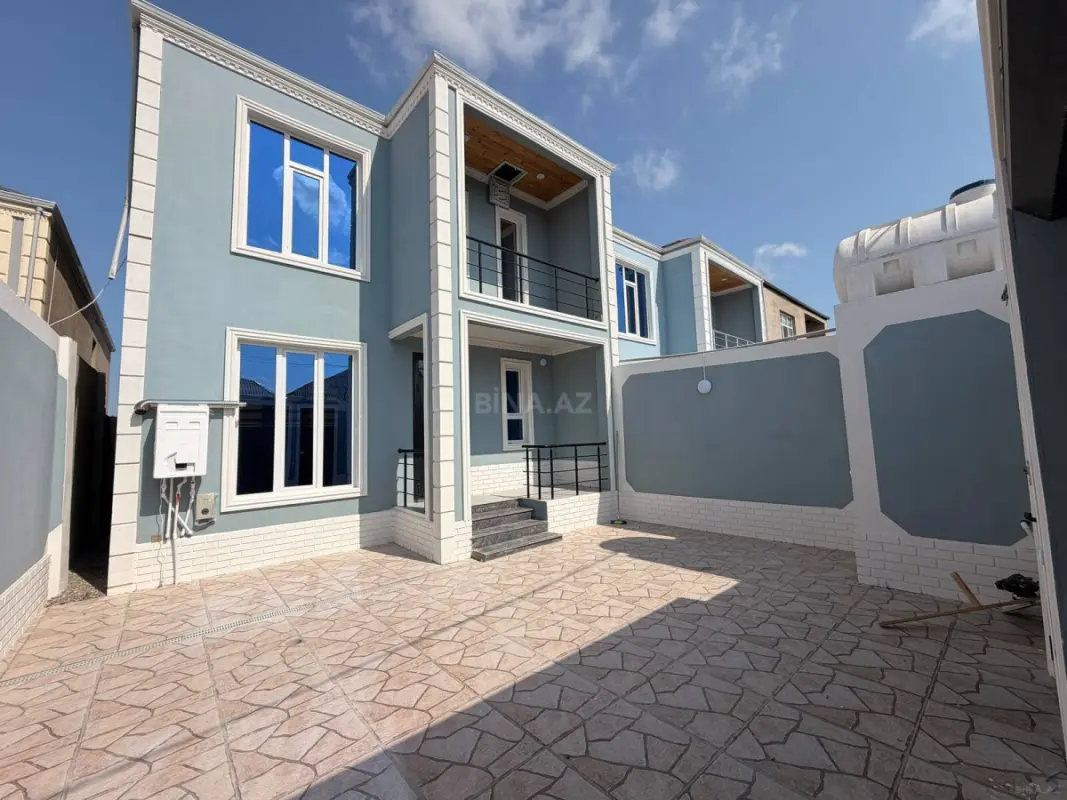 Satılır 4 otaqlı həyət evi 140 m²