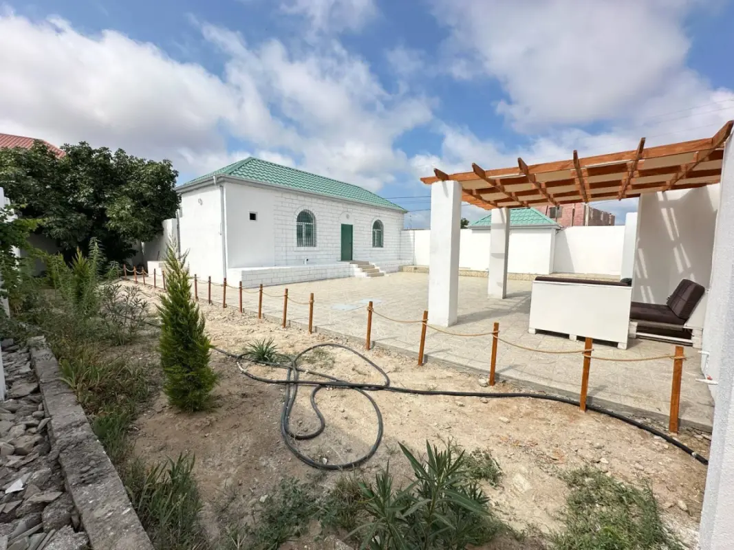 Satılır 3 otaqlı həyət evi 80 m²