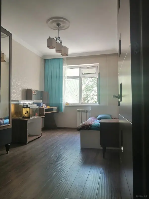 Satılır 4 otaqlı mənzil 90 m²