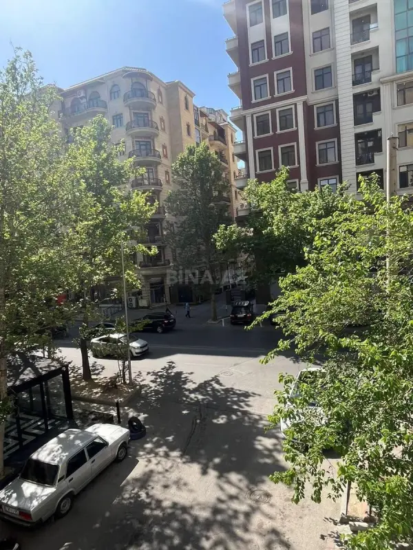 Satılır 3 otaqlı mənzil 100 m²