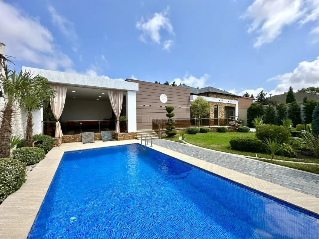 Satılır 4 otaqlı həyət evi 160 m²