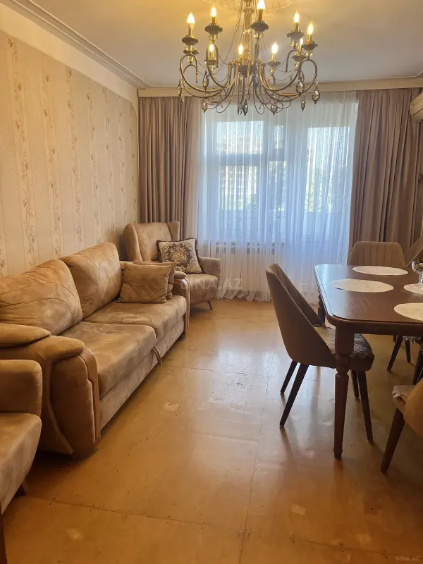 Satılır 3 otaqlı mənzil 83 m²