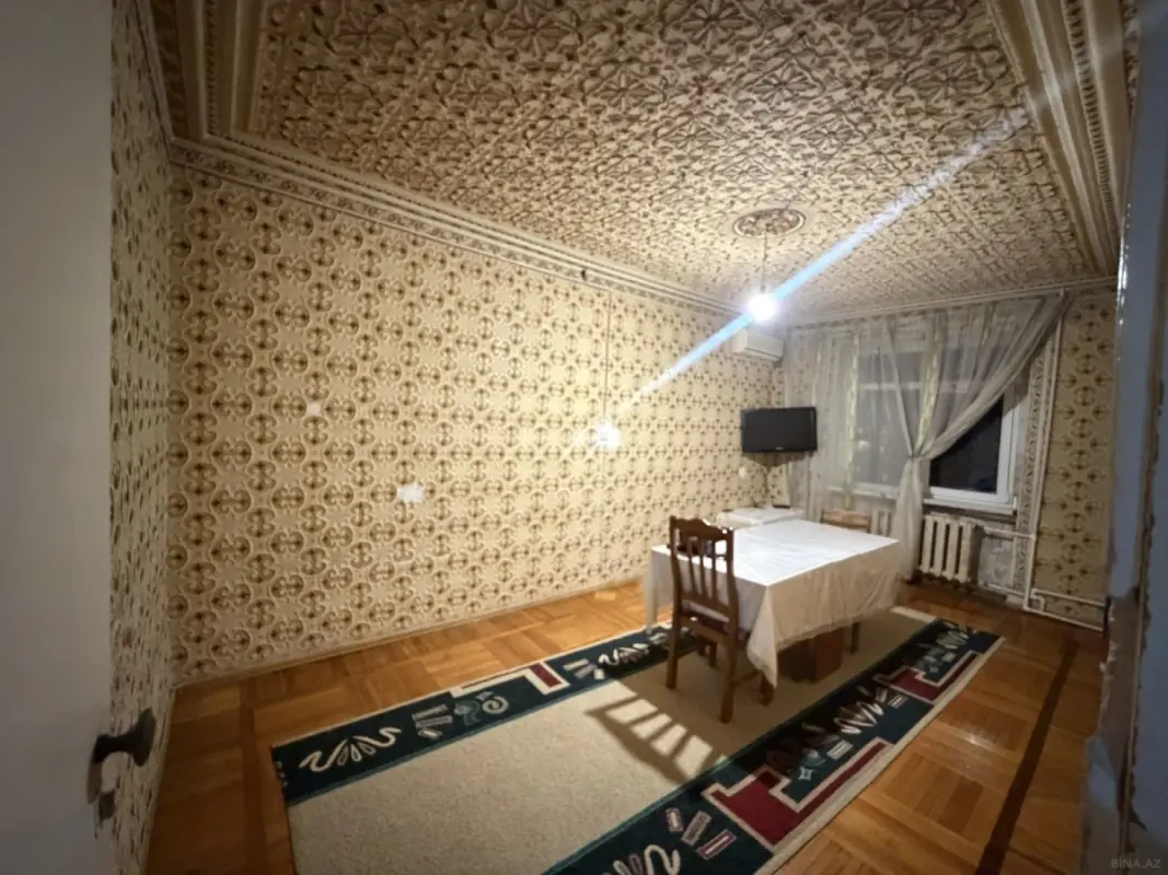 Satılır 4 otaqlı mənzil 100 m²