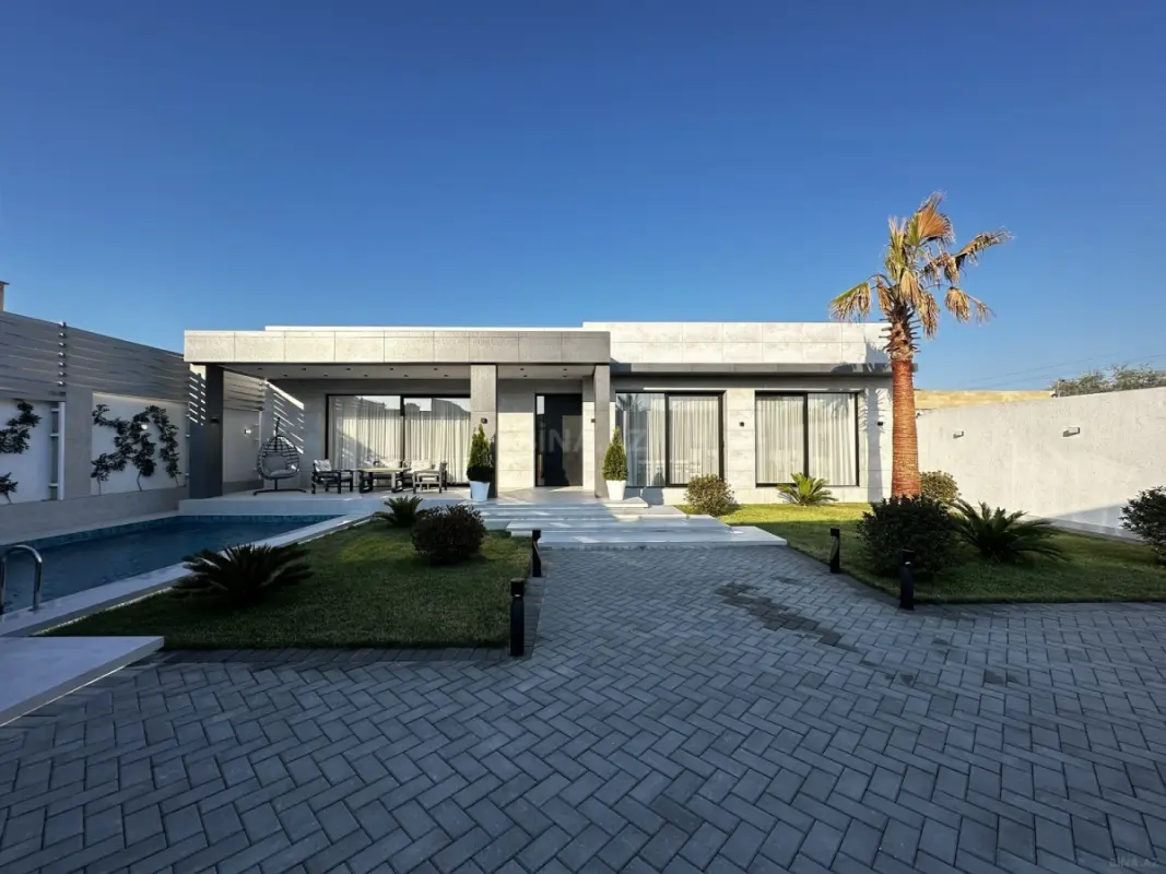 Satılır 5 otaqlı həyət evi 200 m²