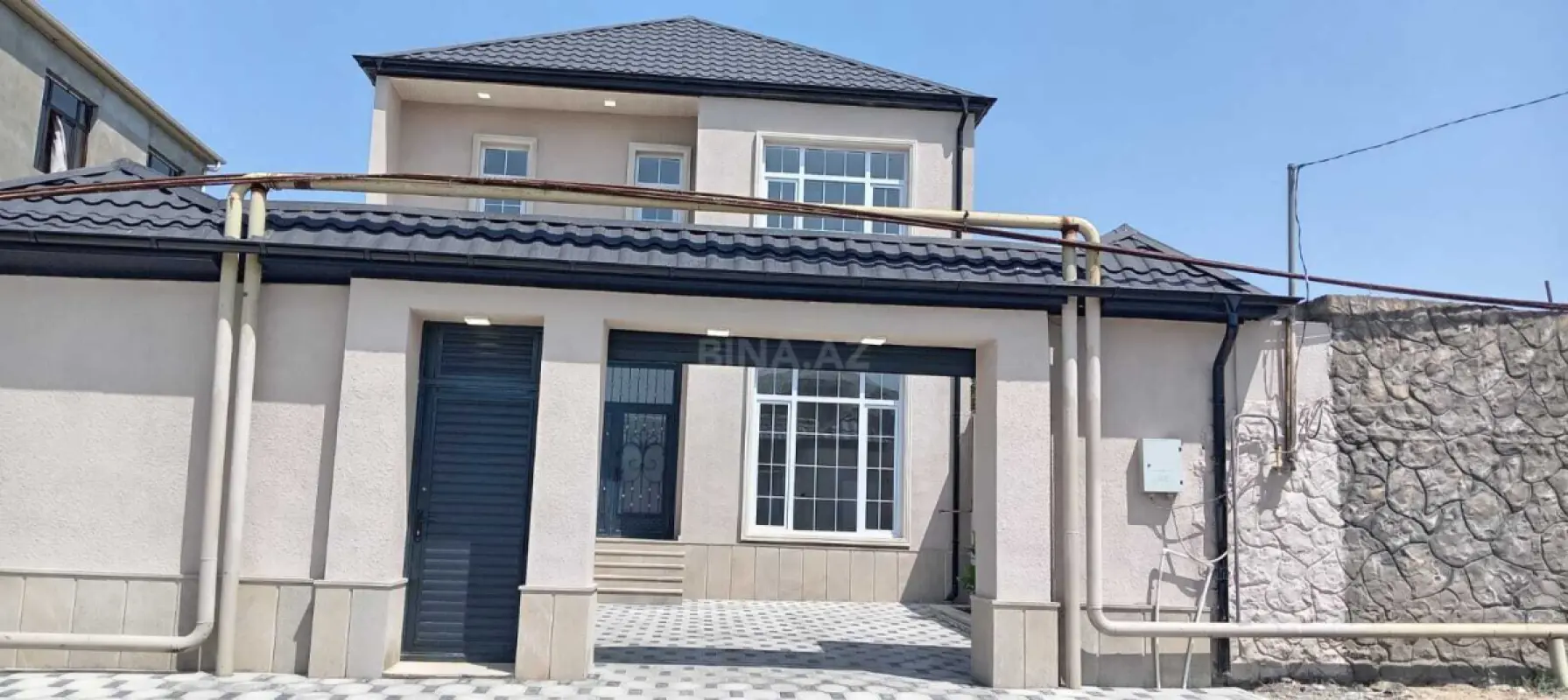 Satılır 4 otaqlı həyət evi 180 m²