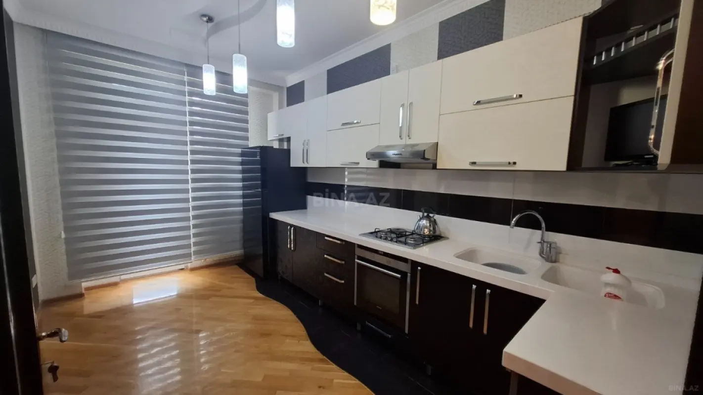 Satılır 3 otaqlı mənzil 95 m²