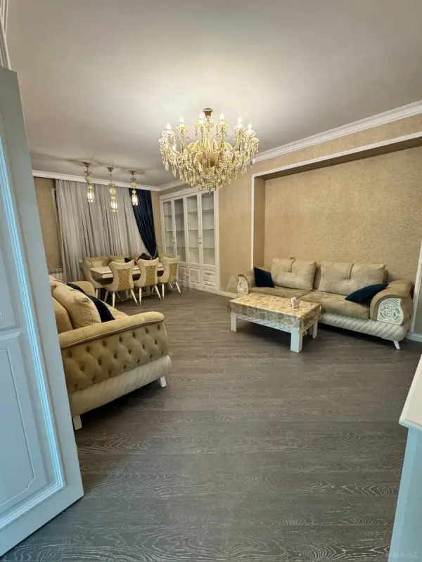 Kirayə verilir 3 otaqlı mənzil 105 m²