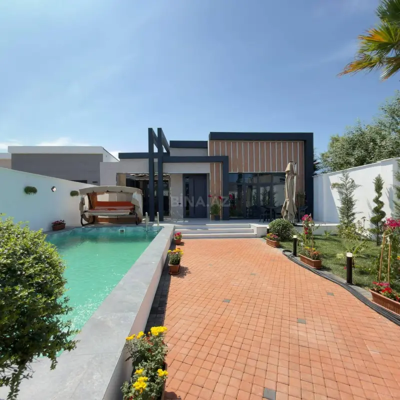 Satılır 5 otaqlı həyət evi 220 m²