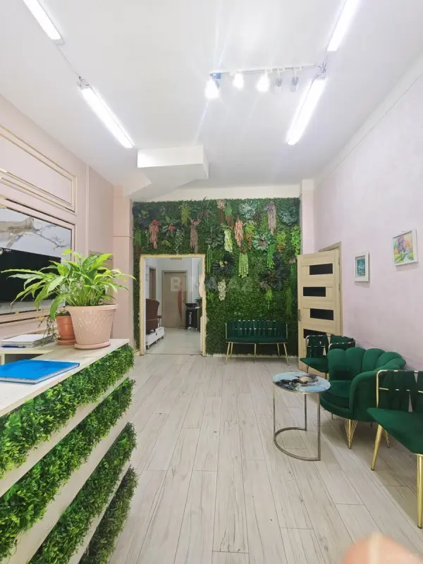 Satılır obyekt 158 m²