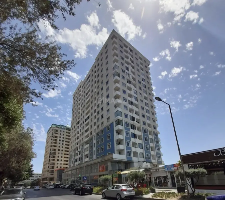 Satılır 3 otaqlı mənzil 148 m²